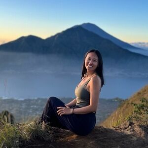 Meet your Posher, Emily